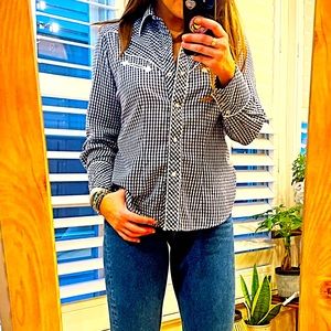 Vintage pearl snap button western shirt.